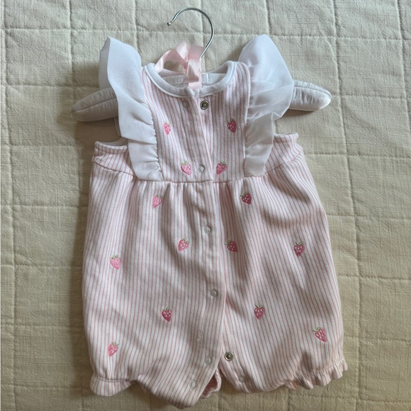 Little Me Strawberry Romper with Ruffle 3-6 months - Picture 5 of 6